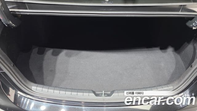 Kia K5 гибрид 3세대 Signature, 2023 20