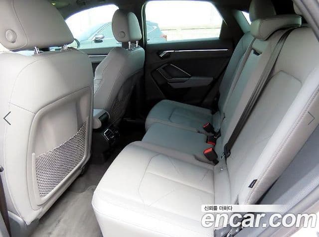 Audi Q3 (F3) 35 TDI Quattro Premium Sportback, 2023 6