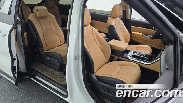 Kia Carnival 4세대 Signature, 2023 11