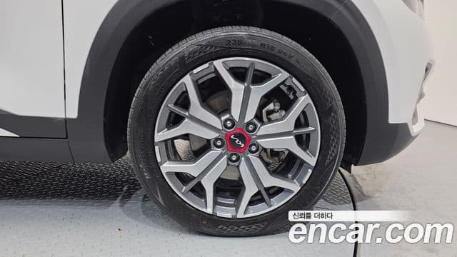 Kia Seltos Signature, 2023 все фото