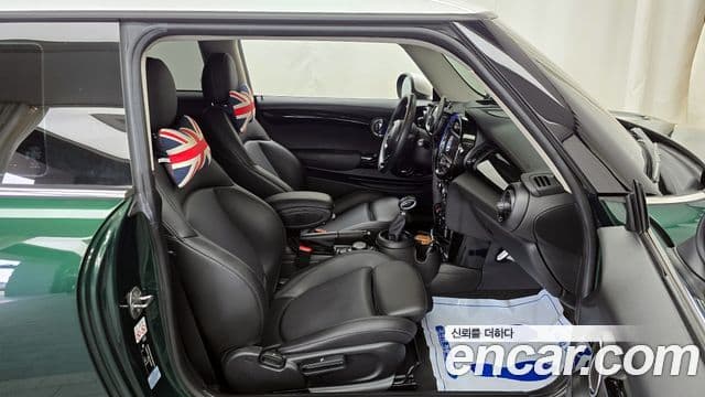 Mini Cooper 3세대, 2019 11