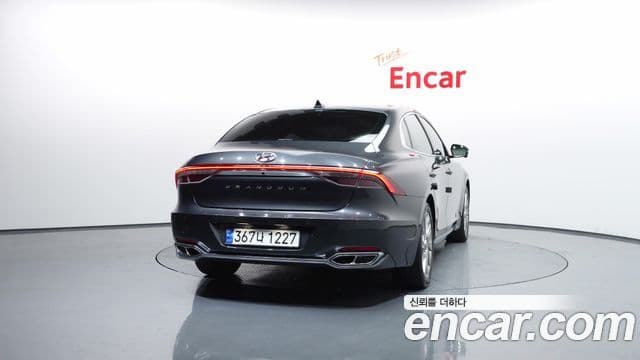 Hyundai The / новый New Grandeur IG гибрид Calligraphy, 2021 4