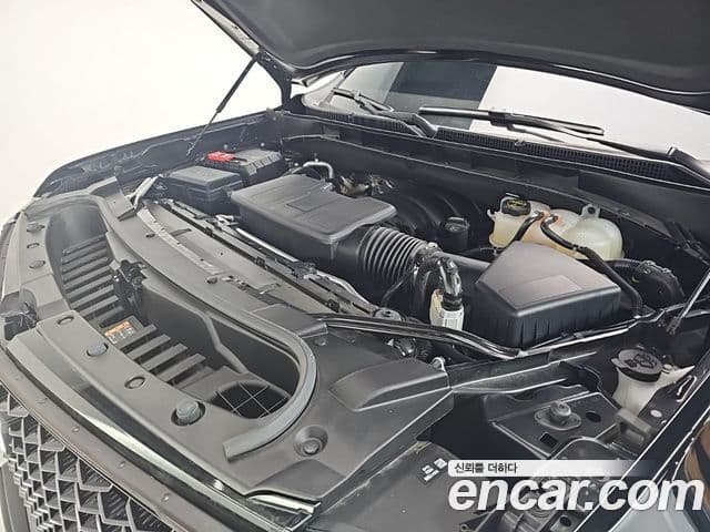 Cadillac Escalade 5세대 ESV Sport Platinum, 2025 6