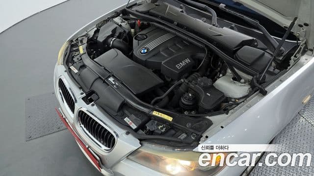 BMW 3시리즈 (E90) 320d седан, 2009 6