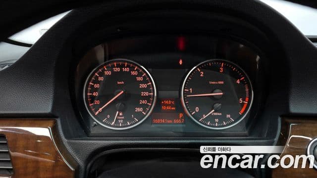 BMW 3시리즈 (E90) 320d седан, 2009 8