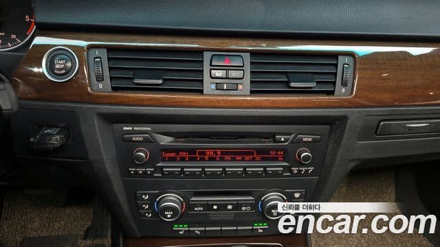 BMW 3시리즈 (E90) 320d седан, 2009 15