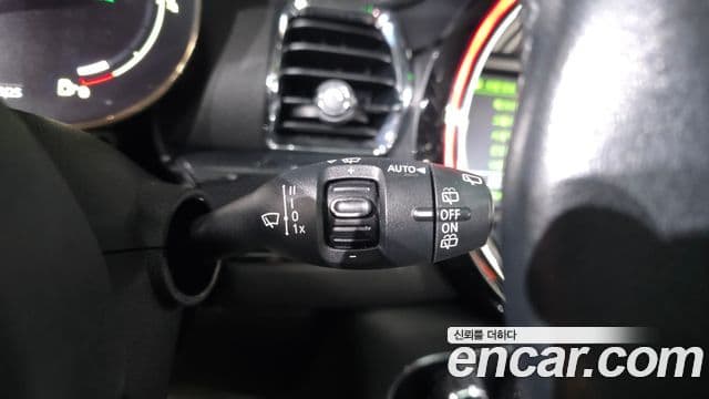 Mini Cooper D 클럽맨 2세대, 2016 15