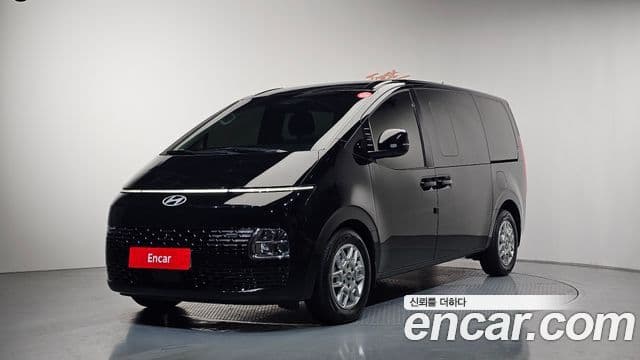 Hyundai Staria Modern, 2025 1