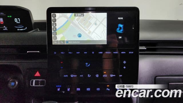 Hyundai Staria Modern, 2025 16