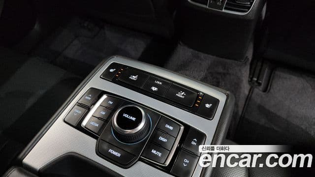 Genesis G80 Premium Luxury, 2017 19