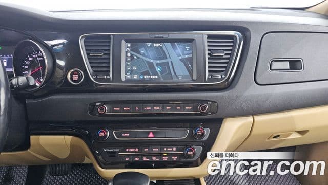 Kia All New Carnival Prestige, 2018 14