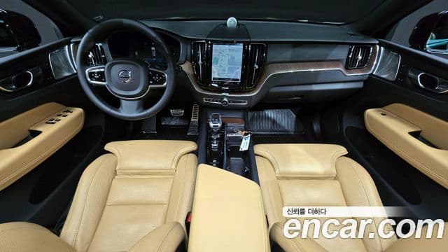 Volvo XC60 2세대 B5 Ultimate Bright, 2023 7