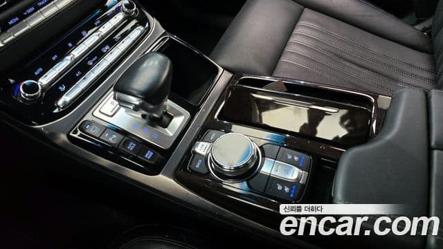 Genesis EQ900 Luxury, 2016 9