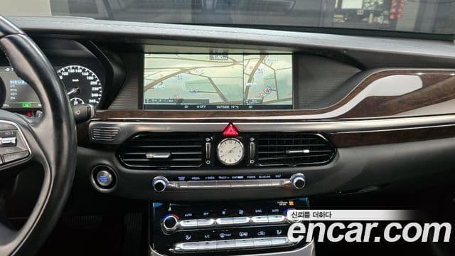 Genesis EQ900 Luxury, 2016 16