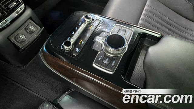 Genesis EQ900 Luxury, 2016 18