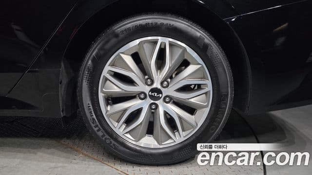 Kia K5 гибрид 3세대 Noblesse, 2023 все фото