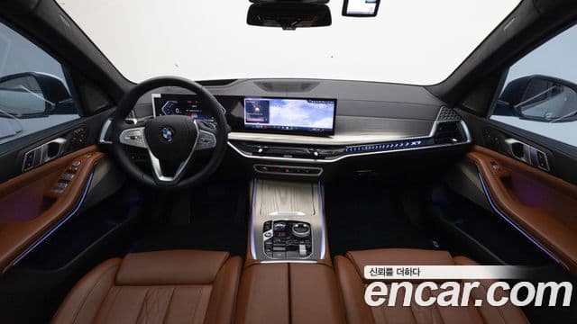 BMW X7 (G07) xDrive 40d Design Pure Excellence 6인승, 2025 7