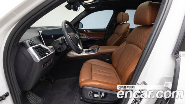 BMW X7 (G07) xDrive 40d Design Pure Excellence 6인승, 2025 10