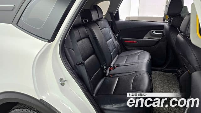 Kia Niro Plus Light (таксомоторный тип), 2023 12