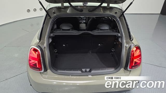 Mini Cooper 3세대, 2019 20