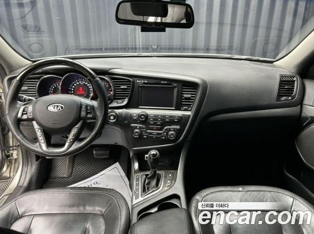 Kia K5 Prestige, 2012 10