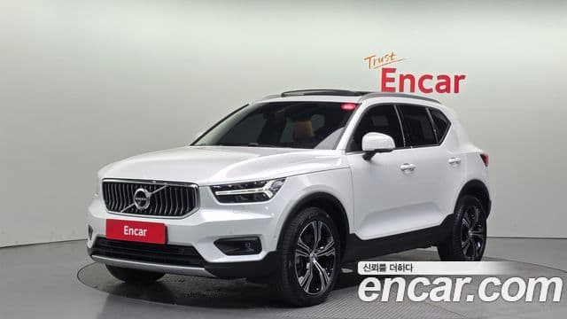 Volvo XC40 B4 Inscription, 2021 1