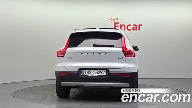 Volvo XC40 B4 Inscription, 2021 4
