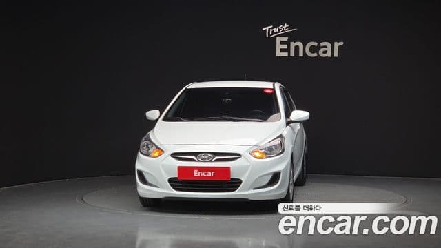 Hyundai Accent(новый кузов / новое поколение) Wit дизель 1.6 VGT Smart, 2014 3
