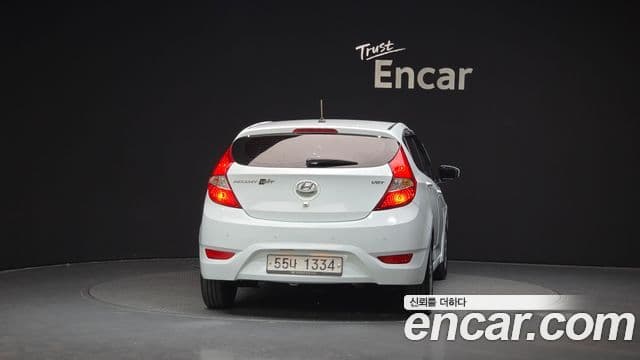 Hyundai Accent(новый кузов / новое поколение) Wit дизель 1.6 VGT Smart, 2014 4