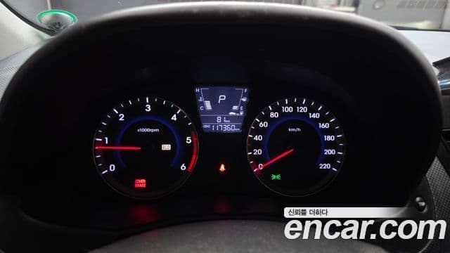 Hyundai Accent(новый кузов / новое поколение) Wit дизель 1.6 VGT Smart, 2014 8