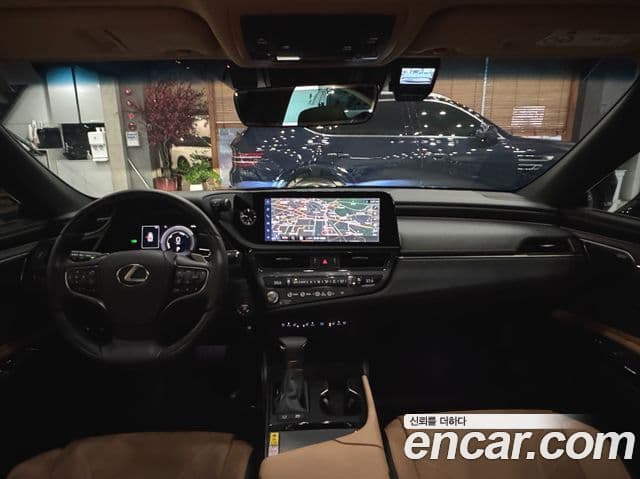 Lexus ES300h 7세대 Executive, 2025 7