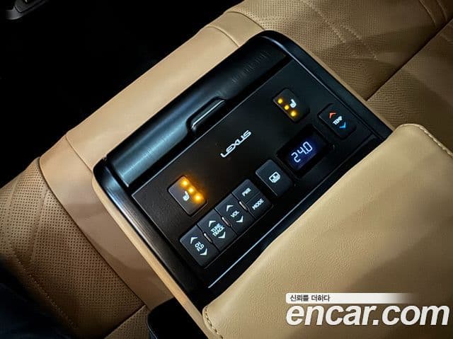 Lexus ES300h 7세대 Executive, 2025 19