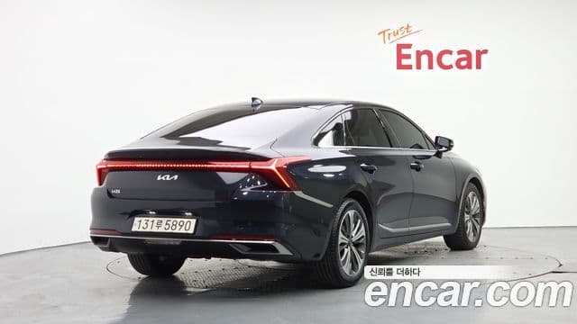 Kia K8 Signature, 2022 2