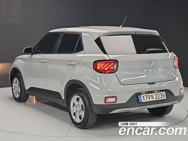 Hyundai Venue 1.6 Smart, 2022 3