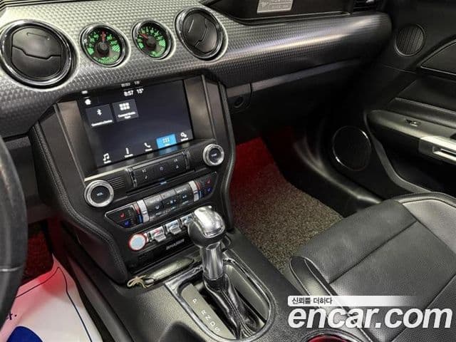 Ford Mustang кабриолет, 2017 11