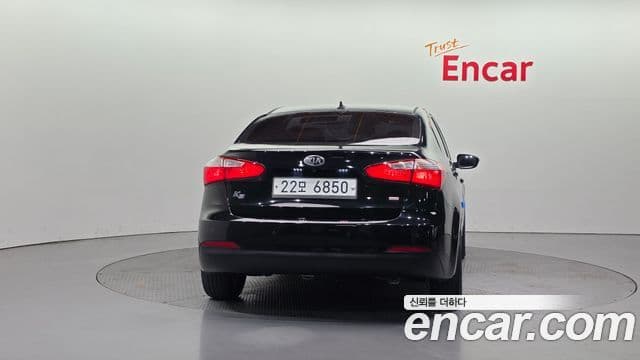 Kia K3 Trendy, 2013 4