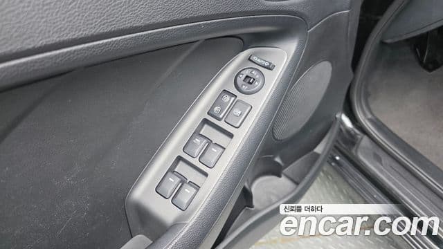 Kia K3 Trendy, 2013 12