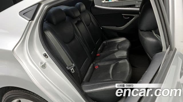 Hyundai Avante MD Premier, 2011 12