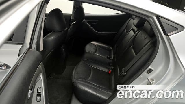 Hyundai Avante MD Premier, 2011 13