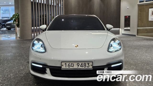 Porsche Panamera (971), 2019 3