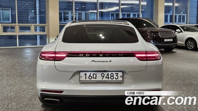 Porsche Panamera (971), 2019 4