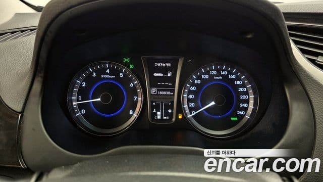 Hyundai Grandeur HG Luxury, 2011 8