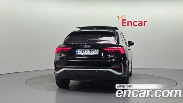 Audi Q3 (F3) 35 TDI Quattro Premium Sportback, 2023 4