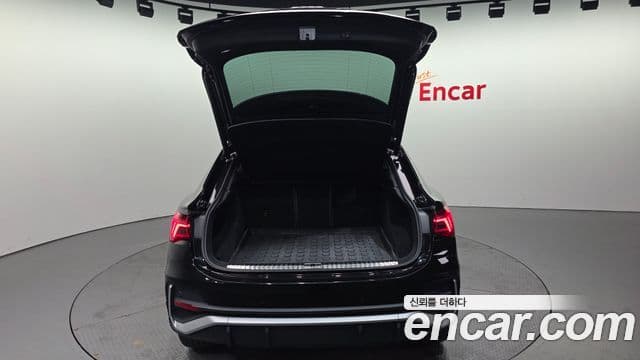 Audi Q3 (F3) 35 TDI Quattro Premium Sportback, 2023 20