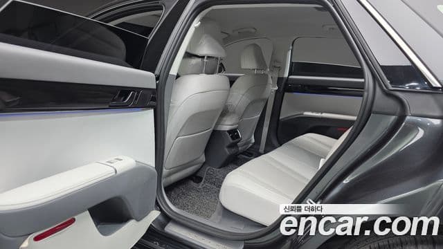 Hyundai Grandeur (GN7) Exclusive, 2025 17