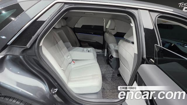 Hyundai Grandeur (GN7) Exclusive, 2025 19