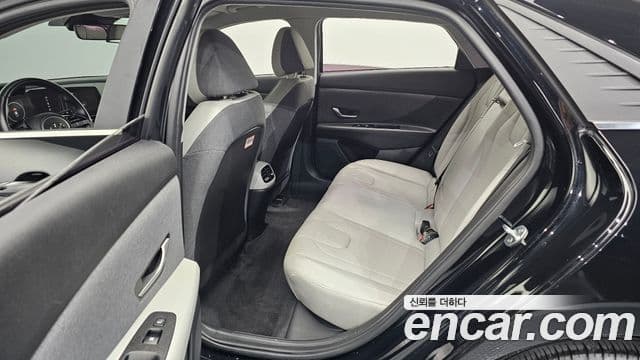 Hyundai Avante (CN7) Inspiration, 2021 11