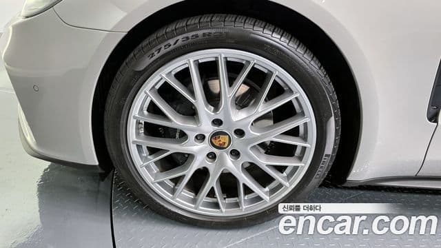 Porsche Panamera (971), 2023 все фото