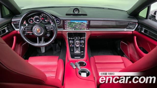 Porsche Panamera (971), 2023 7