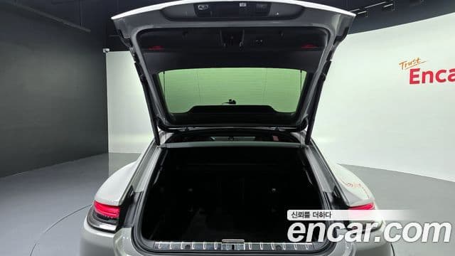 Porsche Panamera (971), 2023 20